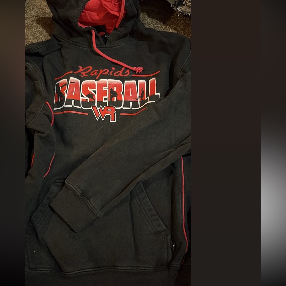 sweatshirt
